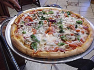 Riviera Pizzeria food