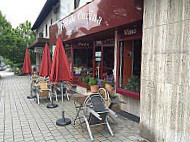 La Piccola Cucina outside