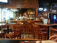 Gill Street Sports Bar Restaurant inside