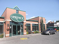 Prince Pizzeria outside