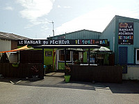 Le Hangar du Pecheur outside