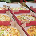 كواترو Pizza Cuatro food