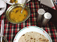 Betwa Retreat food