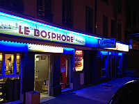 Le Bosphore outside