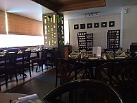 Havmor Eatery inside