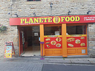 Planete Food outside