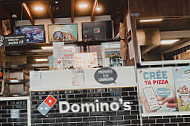 Domino's Pizza La Ville-du-bois inside