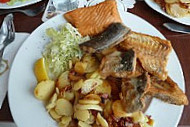 Kroning's Fischbaud food