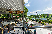 Brasserie St Jean inside