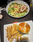 Red Robin Gourmet Burgers food