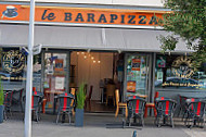 Le Barapizza inside