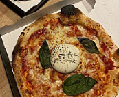 Fratelli Pizza food