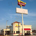 In-n-out Burger outside