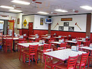 Firehouse Subs Daphne inside