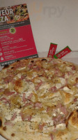 Saveur Pizza food