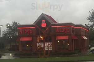 Arby's outside