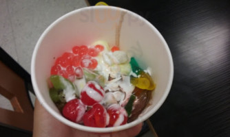 Jamms Frozen Yogurt food