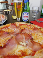 Pizzeria Du Port, Italien food