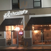 Antonio's Pizza outside