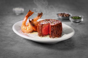 Ruth's Chris Steak House - Portland food