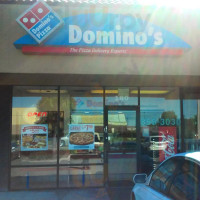 Domino's Pizza outside