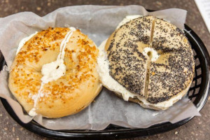 Leland Deli Bagel food