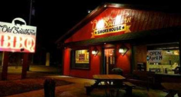 Old Southern Bbq Smokehouseb Hayward inside