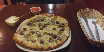 MARENGO PIZZERIA - AREQUIPA food