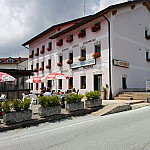 Albergo Pizzeria Edelweiss outside