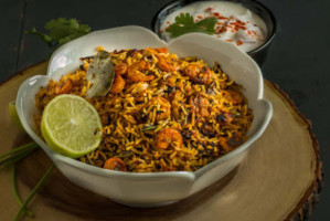 Dawood Biriyani food