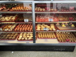 Crispie Creme Donut Shop food