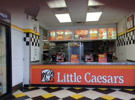 Little Caesars Pizza outside