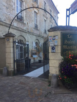 Le Saint Martin outside