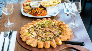 Pizza Hut food