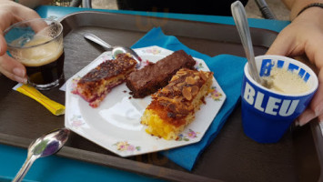 Les Petits Instants food
