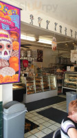 Reynaldo's Mexican Bakery food