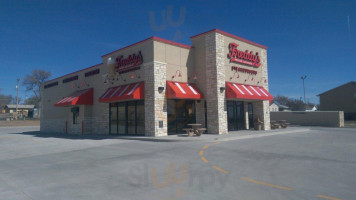 Freddy's Frozen Custard Steakburgers outside