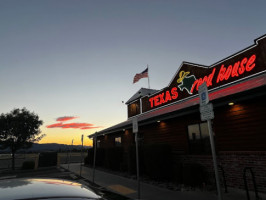 Texas Roadhouse outside