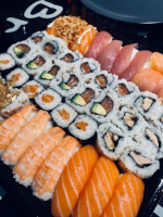 Sushi Lauv food