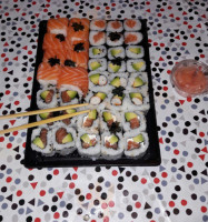 Sushi Lauv food