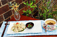 Bistro on Cinders food