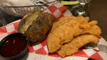 Torey's Restaurant & Bar food