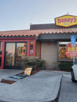 Denny's outside