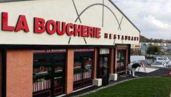 La Boucherie outside