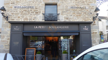 La Petite Boulangerie food