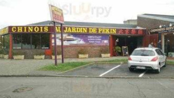 Au Jardin De Pekin outside