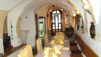 Bella Italia inside