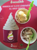 Menchie's Frozen Yogurt food