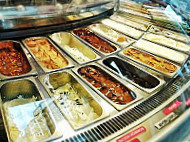 Gelateria Arrivati food