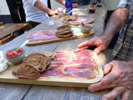 Le Petit Chez Soi food